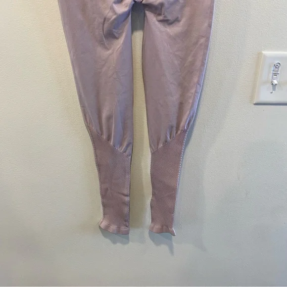 Free people movement leggings in women’s size m/l lavendar new with tags - Picture 7 of 12